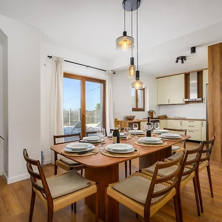 Luxury Sofia With Pool And Garage In Porec, Istria וילה *