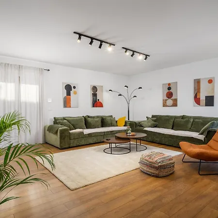 וילה Luxury Sofia With Pool And Garage In Porec, Istria *