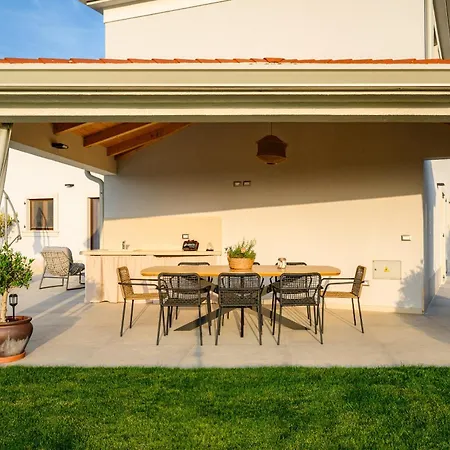 Luxury Sofia With Pool And Garage In Porec, Istria * Dračevac