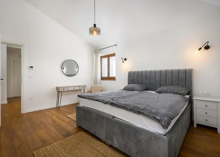 Luxury Sofia With Pool And Garage In Porec, Istria Villa