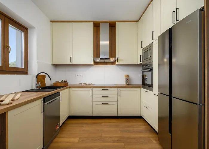 Luxury Sofia With Pool And Garage In Porec, Istria Villa Dračevac