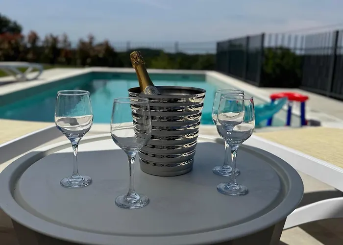 Villa Luxury Sofia With Pool And Garage In Porec, Istria