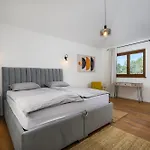 Luxury Sofia With Pool And Garage In Porec, Istria Dračevac