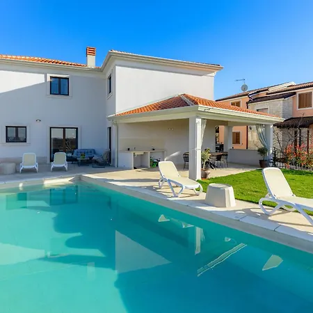 Luxury Sofia With Pool In Porec, Istria Villa *